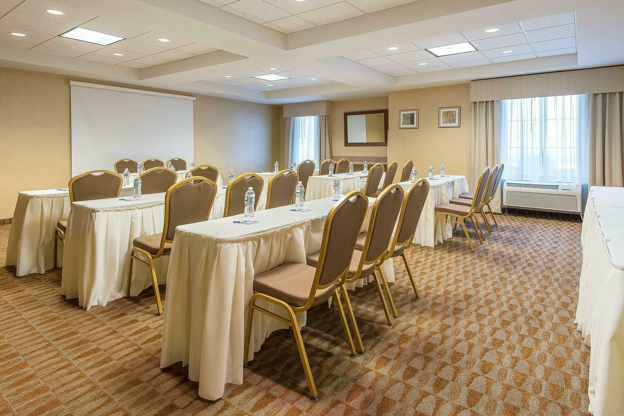 Holiday Inn Express Haskell-Wayne Area By Ihg Exterior photo